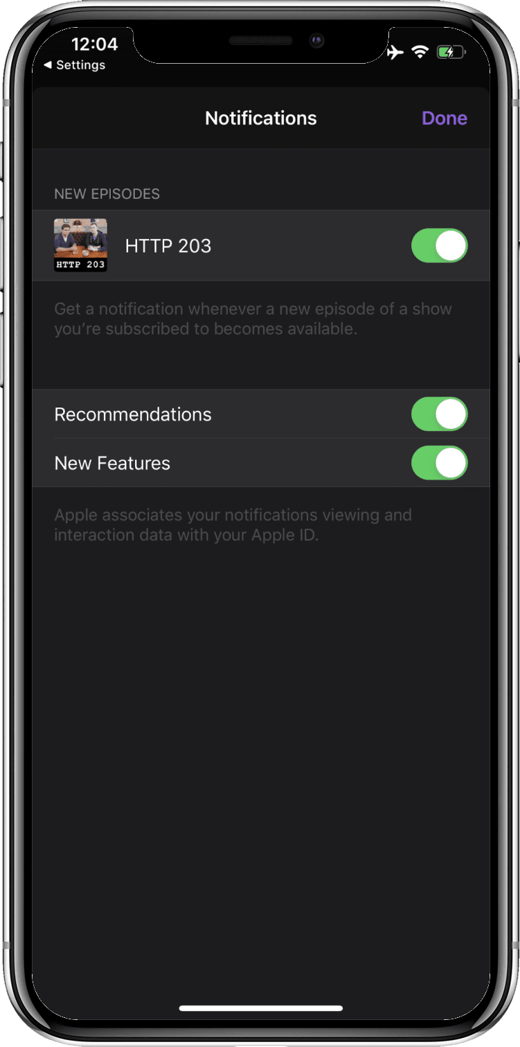 '알림' 설정 화면에서 '새 에피소드' 알림 전환 버튼이 활성화된 iOS 팟캐스트 앱