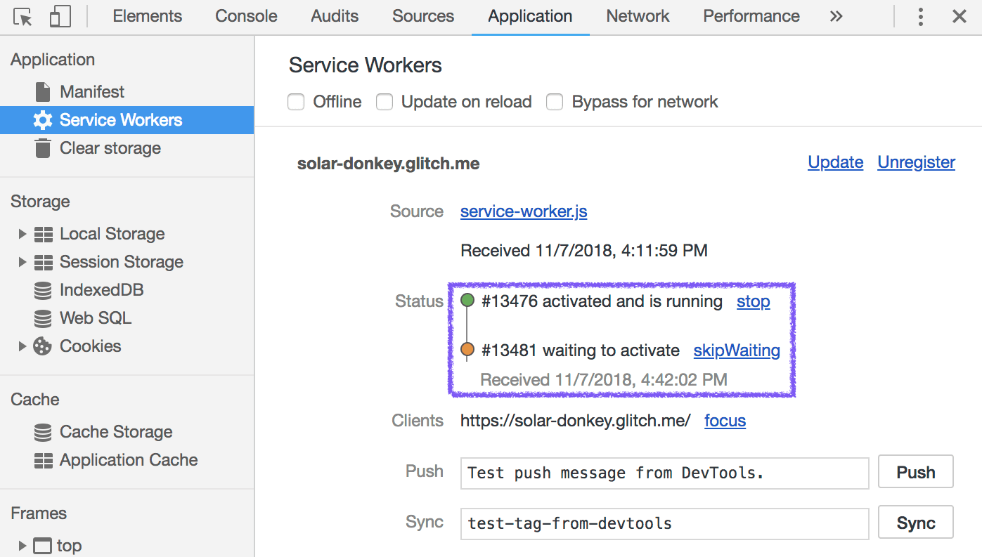 显示了已安装的两个版本的 Service Worker。