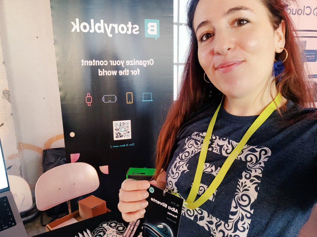 Alba con un cordón de bocina.