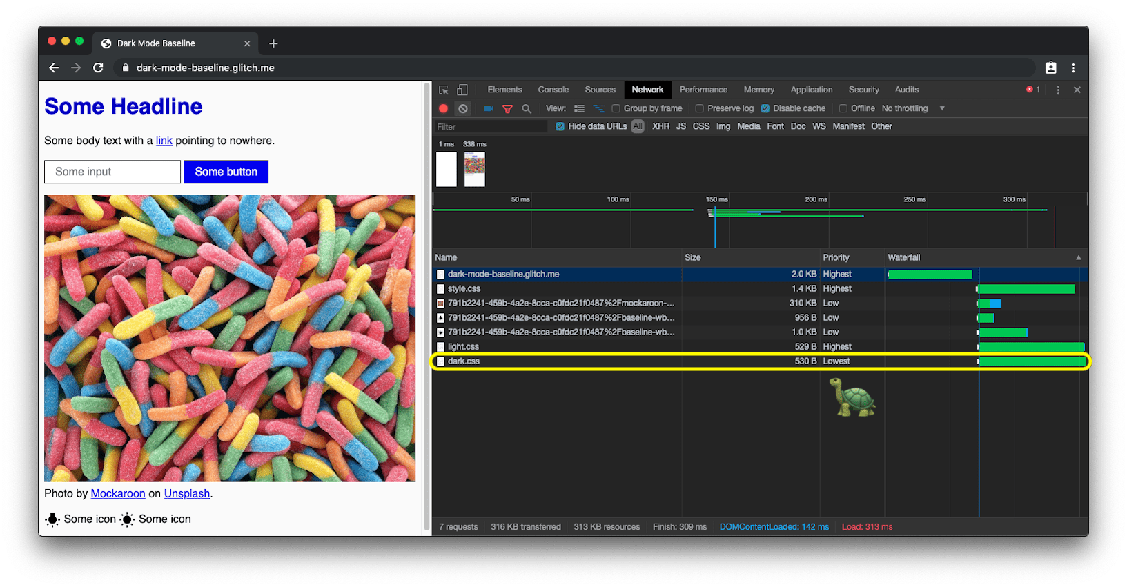 デフォルトのライトモードでダークモードの CSS が優先度の低い順に読み込まれる様子を示したネットワーク読み込み図