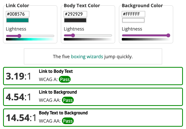 لقطة شاشة لـ WebAIM توضح أن جميع الاختبارات تجتاز عندما يكون لون الرابط أخضر.