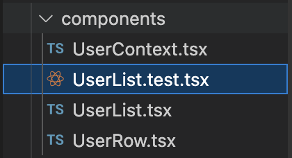 ディレクトリ内のファイルのリスト（UserList.tsx、UserList.test.tsx など）。